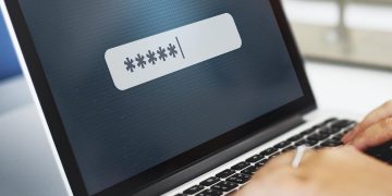 Mật khẩu là lớp bảo vệ thông máy tính một cách an toàn