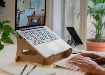 Các công dụng của giá đỡ đến máy tính