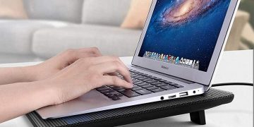 Cách sử dụng quạt tản nhiệt laptop hiệu quả