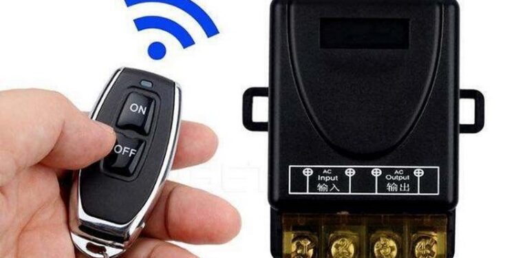 Công tắc điều khiển từ xa cho phép người dùng bật/tắt các thiết bị điện